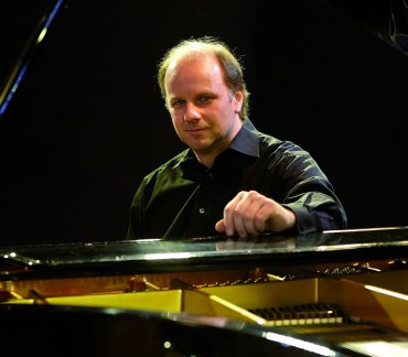 Stephan Görg am Klavier